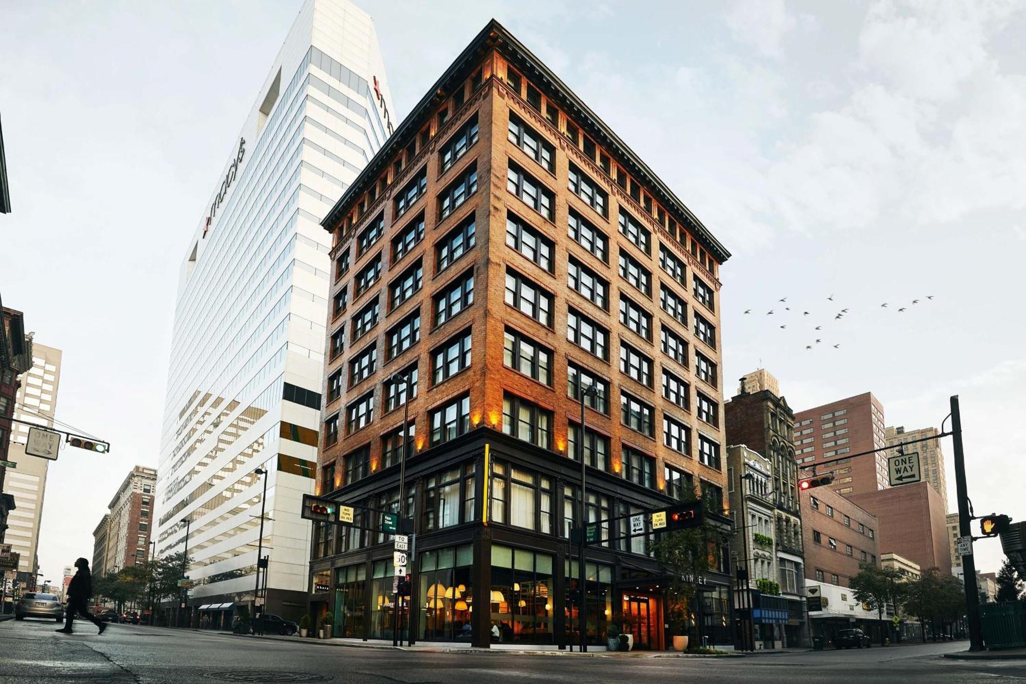 Kinley Cincinnati Downtown, A Tribute Portfolio Hotel Exterior foto